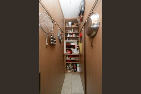 Casa à venda com 1100m², 4 quartos e 5 vagasDespensa