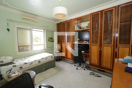 Casa à venda com 1100m², 4 quartos e 5 vagasQuarto 4