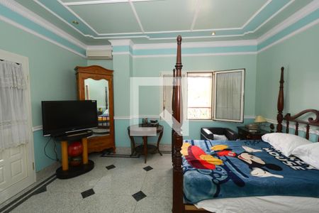 Casa à venda com 1100m², 4 quartos e 5 vagasSuíte 2