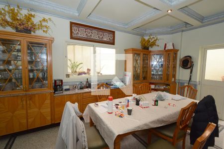 Casa à venda com 1100m², 4 quartos e 5 vagasSala de TV