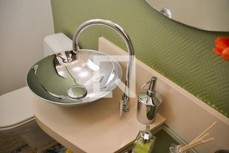 Apartamento à venda com 153m², 3 quartos e 3 vagas Apartamento à venda com 153m², 3 quartos e 3 vagasLavabo