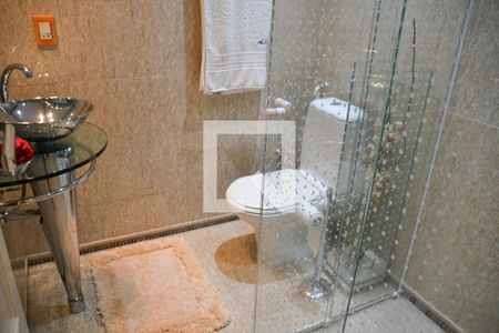 Apartamento à venda com 153m², 3 quartos e 3 vagas Apartamento à venda com 153m², 3 quartos e 3 vagasBanheiro 2