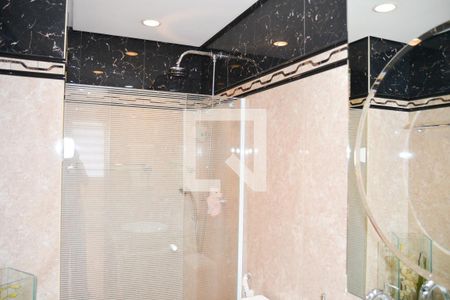 Apartamento à venda com 153m², 3 quartos e 3 vagas Apartamento à venda com 153m², 3 quartos e 3 vagasBanheiro 2
