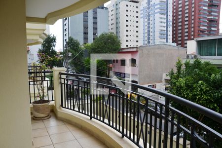 Apartamento à venda com 153m², 3 quartos e 3 vagas Apartamento à venda com 153m², 3 quartos e 3 vagasVaranda