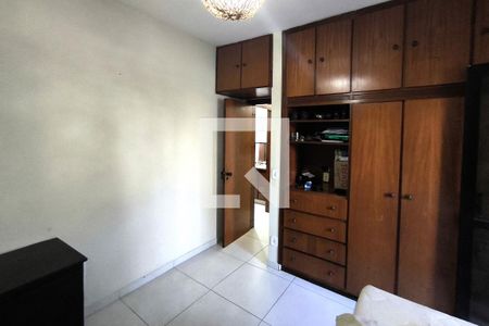 Apartamento à venda com 211m², 3 quartos e 2 vagas Apartamento à venda com 211m², 3 quartos e 2 vagasQuarto 2