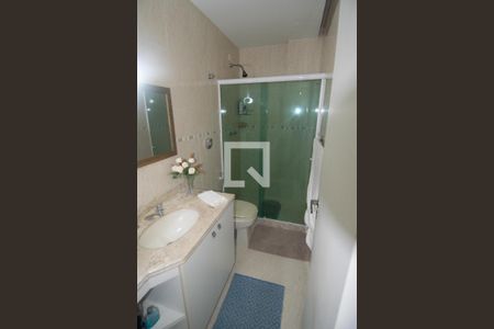 Apartamento à venda com 114m², 3 quartos e 3 vagasBanheiro social