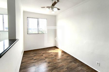 Sala de casa de condomínio à venda com 2 quartos, 52m² em Recanto Quarto Centenario, Jundiaí