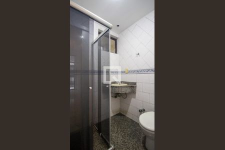 Apartamento para alugar com 79m², 2 quartos e 1 vaga Apartamento para alugar com 79m², 2 quartos e 1 vagaBanheiro da Suíte