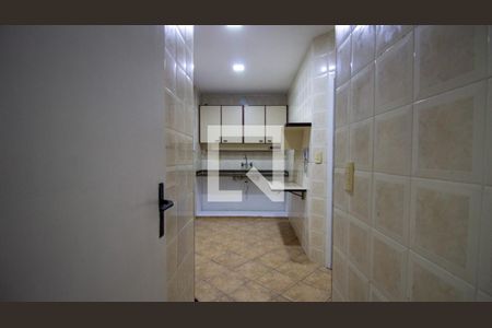 Apartamento para alugar com 79m², 2 quartos e 1 vaga Apartamento para alugar com 79m², 2 quartos e 1 vagaCozinha e Área de Serviço
