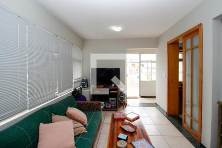 Apartamento à venda com 202m², 4 quartos e 2 vagas Apartamento à venda com 202m², 4 quartos e 2 vagasSala 2