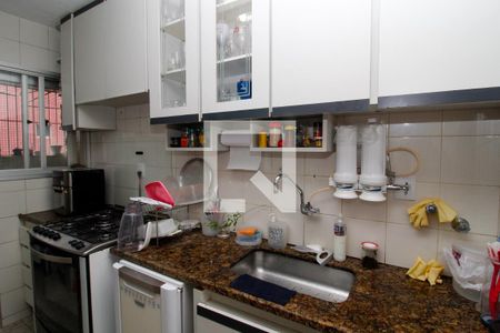 Apartamento à venda com 202m², 4 quartos e 2 vagas Apartamento à venda com 202m², 4 quartos e 2 vagasCozinha
