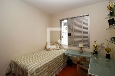 Apartamento à venda com 202m², 4 quartos e 2 vagas Apartamento à venda com 202m², 4 quartos e 2 vagasQuarto 3
