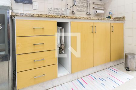 Apartamento à venda com 78m², 2 quartos e 1 vaga Apartamento à venda com 78m², 2 quartos e 1 vagaCozinha - Armários