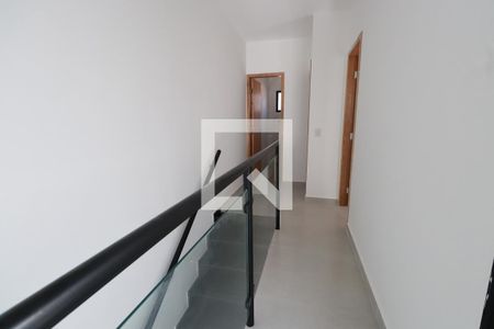 Casa à venda com 106m², 3 quartos e 2 vagasEscada