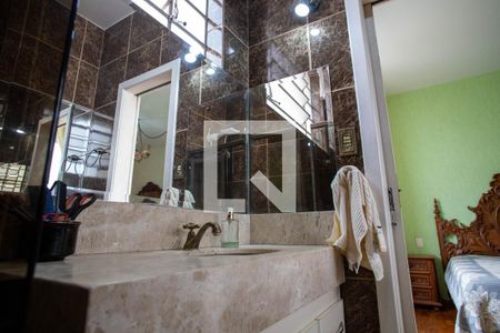 Apartamento à venda com 350m², 5 quartos e 3 vagasBanheiro da  Suíte