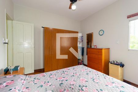 Casa à venda com 307m², 2 quartos e 2 vagas Casa à venda com 307m², 2 quartos e 2 vagasQuarto 2