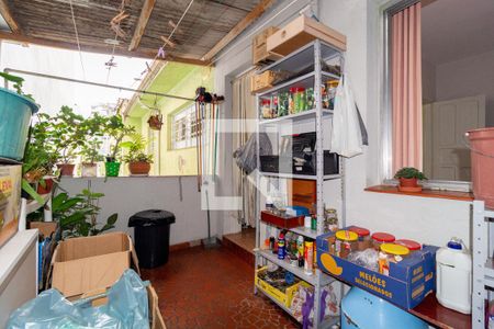 Casa à venda com 307m², 2 quartos e 2 vagas Casa à venda com 307m², 2 quartos e 2 vagasÁrea de Serviço