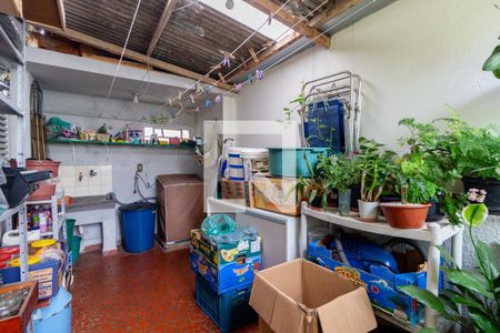 Casa à venda com 307m², 2 quartos e 2 vagas Casa à venda com 307m², 2 quartos e 2 vagasÁrea de Serviço