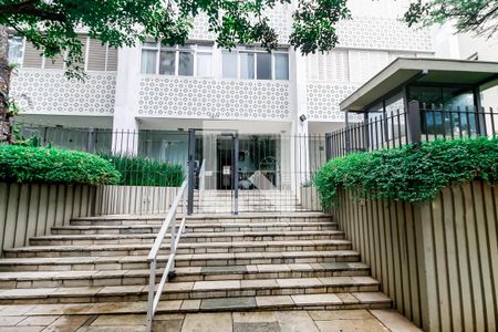 Apartamento à venda com 74m², 2 quartos e 1 vaga Apartamento à venda com 74m², 2 quartos e 1 vagaFachada e portaria