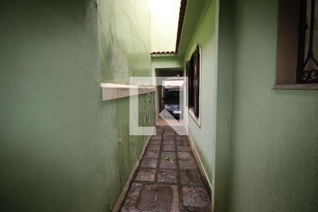 Casa à venda com 256m², 3 quartos e 2 vagasCorredor Lateral