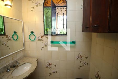 Casa à venda com 256m², 3 quartos e 2 vagasBanheiro da Suíte 2