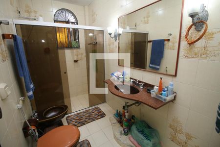 Casa à venda com 256m², 3 quartos e 2 vagasBanheiro da Suíte 1