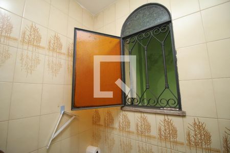 Casa à venda com 256m², 3 quartos e 2 vagasLavabo