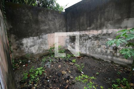 Casa à venda com 256m², 3 quartos e 2 vagasQuintal