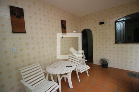 Casa à venda com 256m², 3 quartos e 2 vagasÁrea Externa