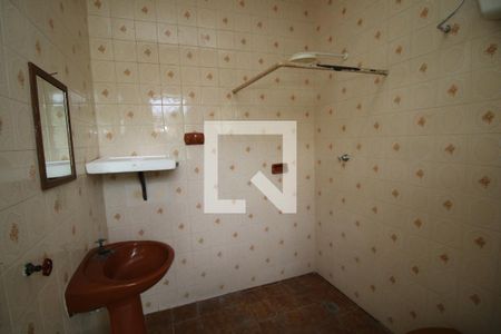 Casa à venda com 256m², 3 quartos e 2 vagasBanheiro de serviço