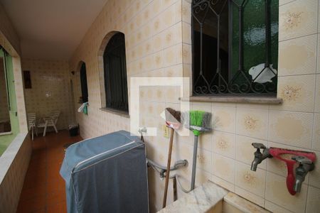 Casa à venda com 256m², 3 quartos e 2 vagasÁrea de Serviço