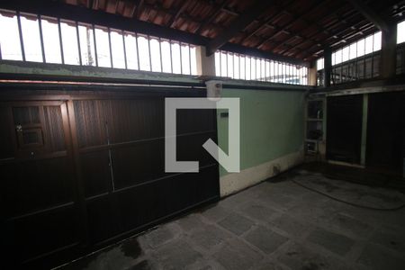 Casa à venda com 256m², 3 quartos e 2 vagasGaragem