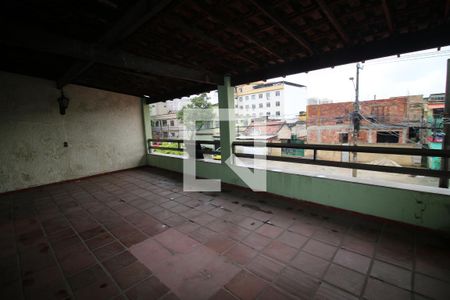 Casa à venda com 256m², 3 quartos e 2 vagasTerraço