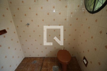 Casa à venda com 256m², 3 quartos e 2 vagasBanheiro de serviço