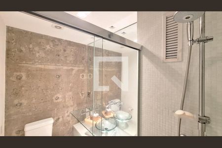 Apartamento à venda com 70m², 2 quartos e 1 vagaBanheiro Social