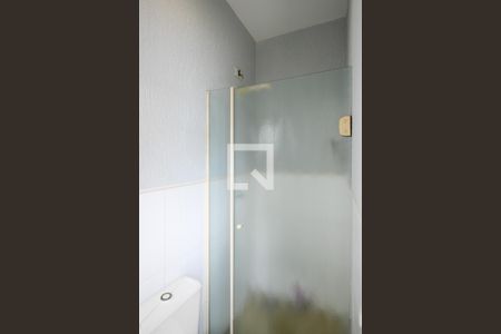 Casa à venda com 175m², 4 quartos e 4 vagas Casa à venda com 175m², 4 quartos e 4 vagasBanheiro de Serviço