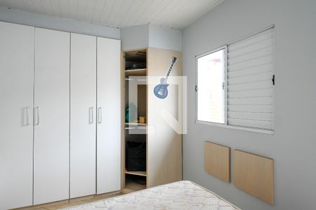 Casa à venda com 175m², 4 quartos e 4 vagas Casa à venda com 175m², 4 quartos e 4 vagasQuarto 4