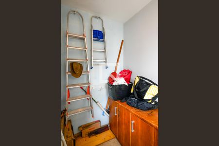 Casa à venda com 175m², 4 quartos e 4 vagas Casa à venda com 175m², 4 quartos e 4 vagasQuarto de Serviço