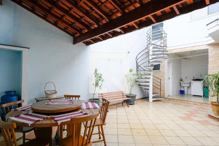 Casa à venda com 175m², 4 quartos e 4 vagas Casa à venda com 175m², 4 quartos e 4 vagasÁrea Gourmet