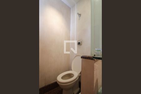 Casa à venda com 2000m², 4 quartos e 10 vagasLavabo