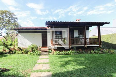 Casa à venda com 2000m², 4 quartos e 10 vagasFachada