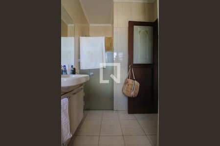 Casa à venda com 2000m², 4 quartos e 10 vagasBanheiro da Suíte 1