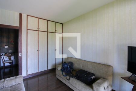 Casa à venda com 2000m², 4 quartos e 10 vagasQuarto 1