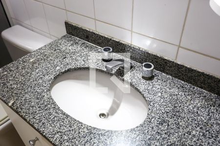 Apartamento à venda com 79m², 3 quartos e 2 vagas Apartamento à venda com 79m², 3 quartos e 2 vagasBanheiro da Suíte