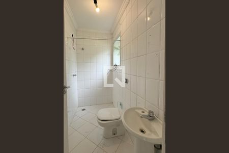 Casa de condomínio à venda com 700m², 5 quartos e 5 vagasBanheiro de serviço