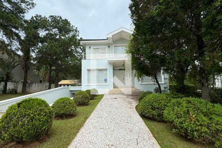 Casa de condomínio à venda com 700m², 5 quartos e 5 vagasFachada