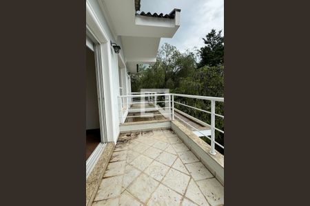 Casa de condomínio à venda com 700m², 5 quartos e 5 vagassacada da Suíte 4