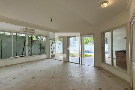 Casa de condomínio à venda com 700m², 5 quartos e 5 vagasÁrea comum - Salão de festas