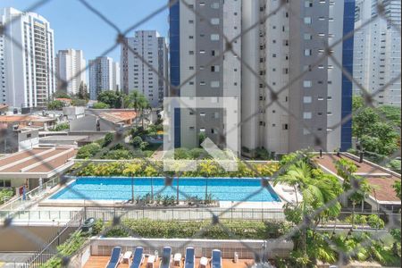 Apartamento à venda com 124m², 4 quartos e 2 vagas Apartamento à venda com 124m², 4 quartos e 2 vagasQuarto 3 - Varanda