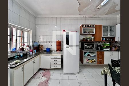 Casa à venda com 290m², 4 quartos e 2 vagasCozinha 